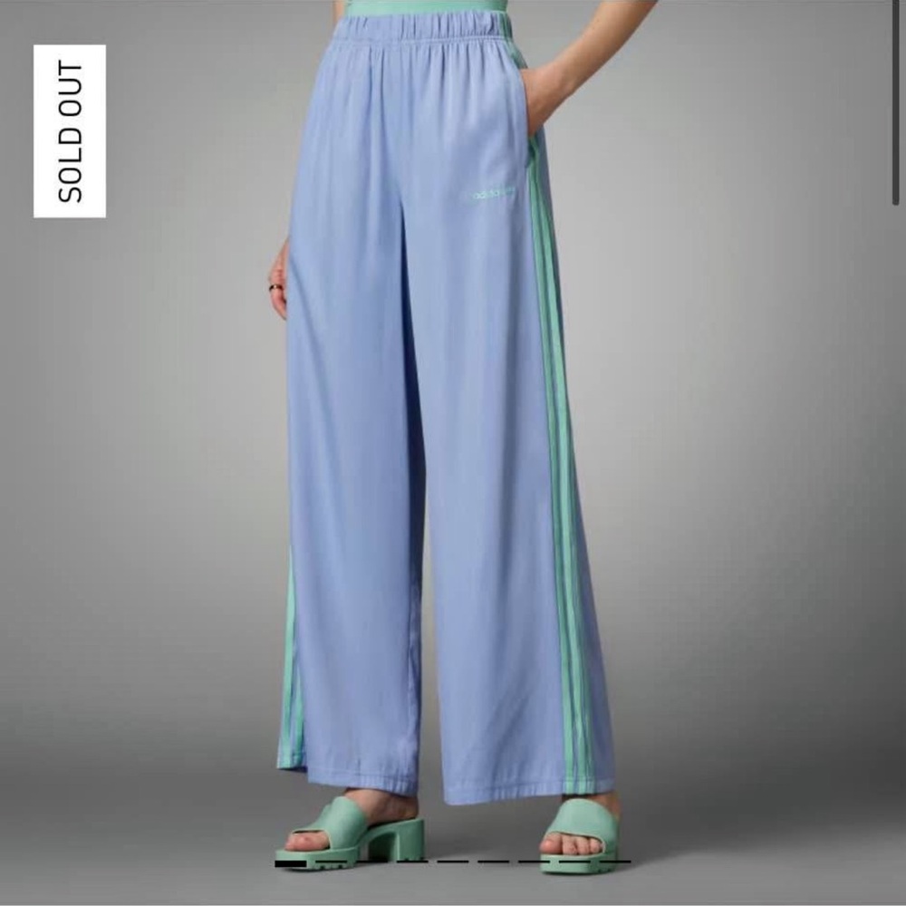 Island Club Wide Leg Adidas Pants, Sz S